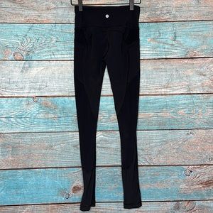 Lululemon 4 Women's Black High-Waisted Leggings Side Pockets GUC
